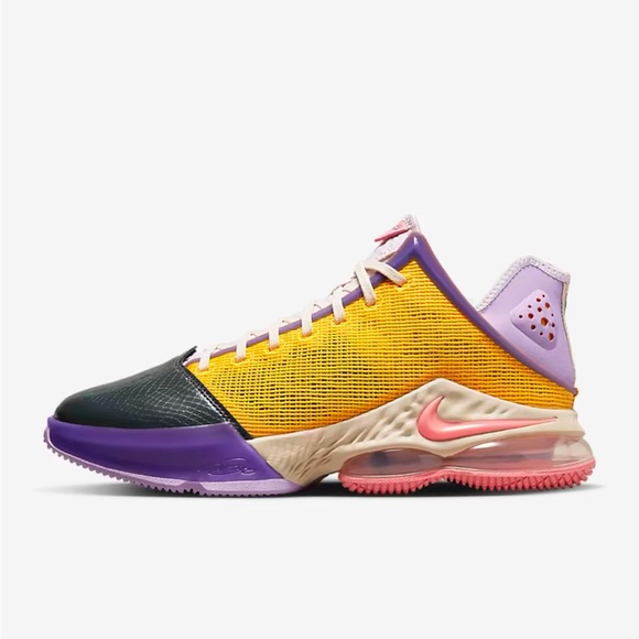 LeBron 19 low Basketball shows mens size 8 / women’s size 9.5 - Picture 2 of 4